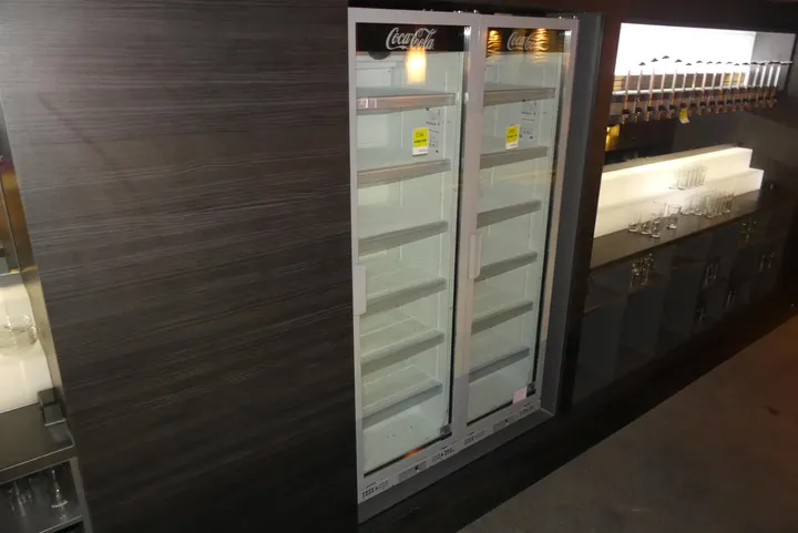 FRIGOGLASS - Getränkekühlschrank Coca Cola Maße in cm ca. 60 x 60 x 200